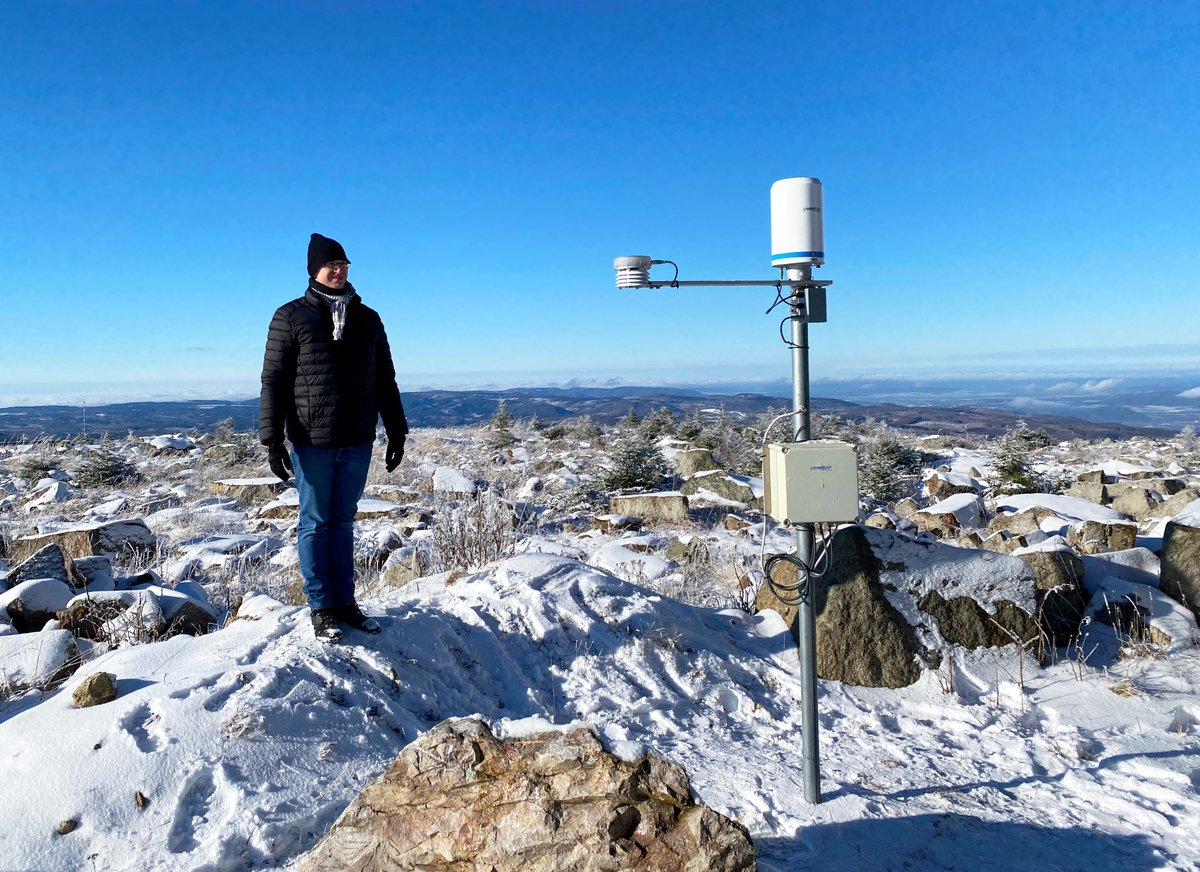 In these times of #climatechange, precipitation monitoring and measurement are more important than ever. On his recent visit to the Brocken, our product manager did not miss the opportunity to add the rain[e]observer system to their existing weather measurement network.