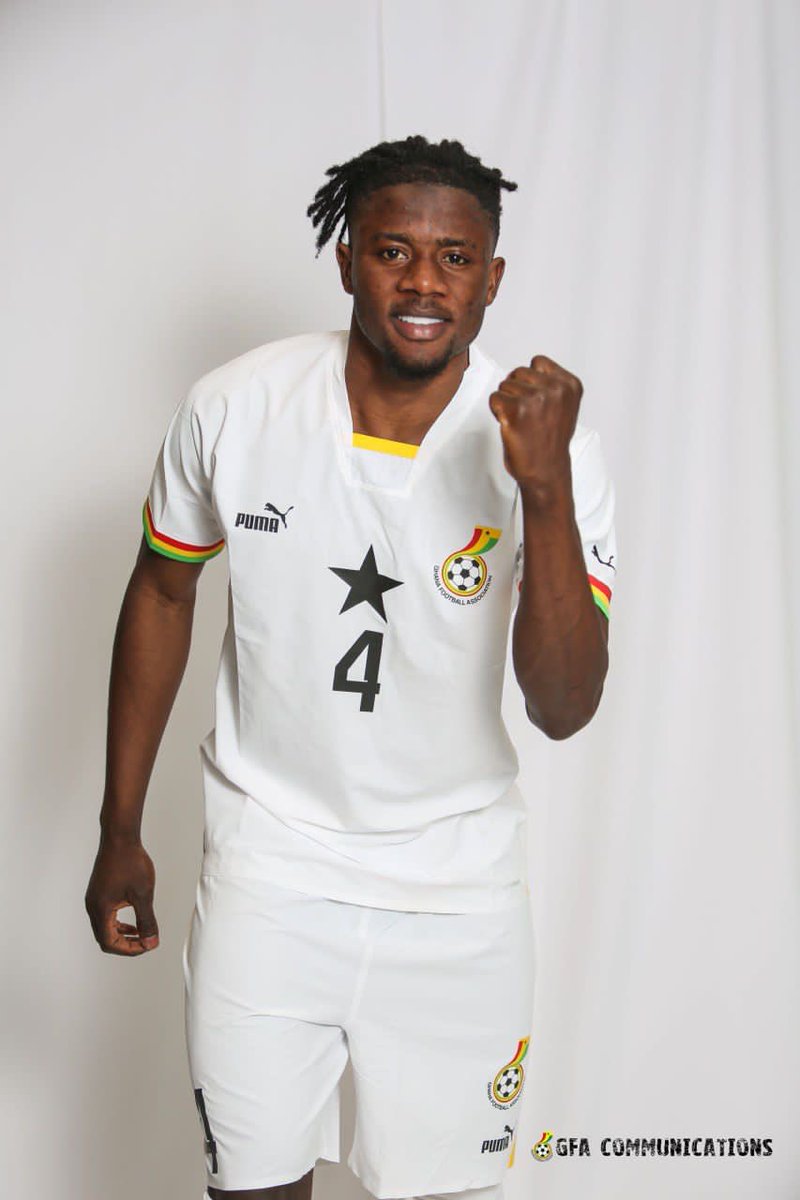 Kayjnr10's tweet photo. Just putting a simple message across.
Let’s support the stars charlie cos #TeamGhanaWeDeyCome 👌👌 https://t.co/3yocgRNDRo