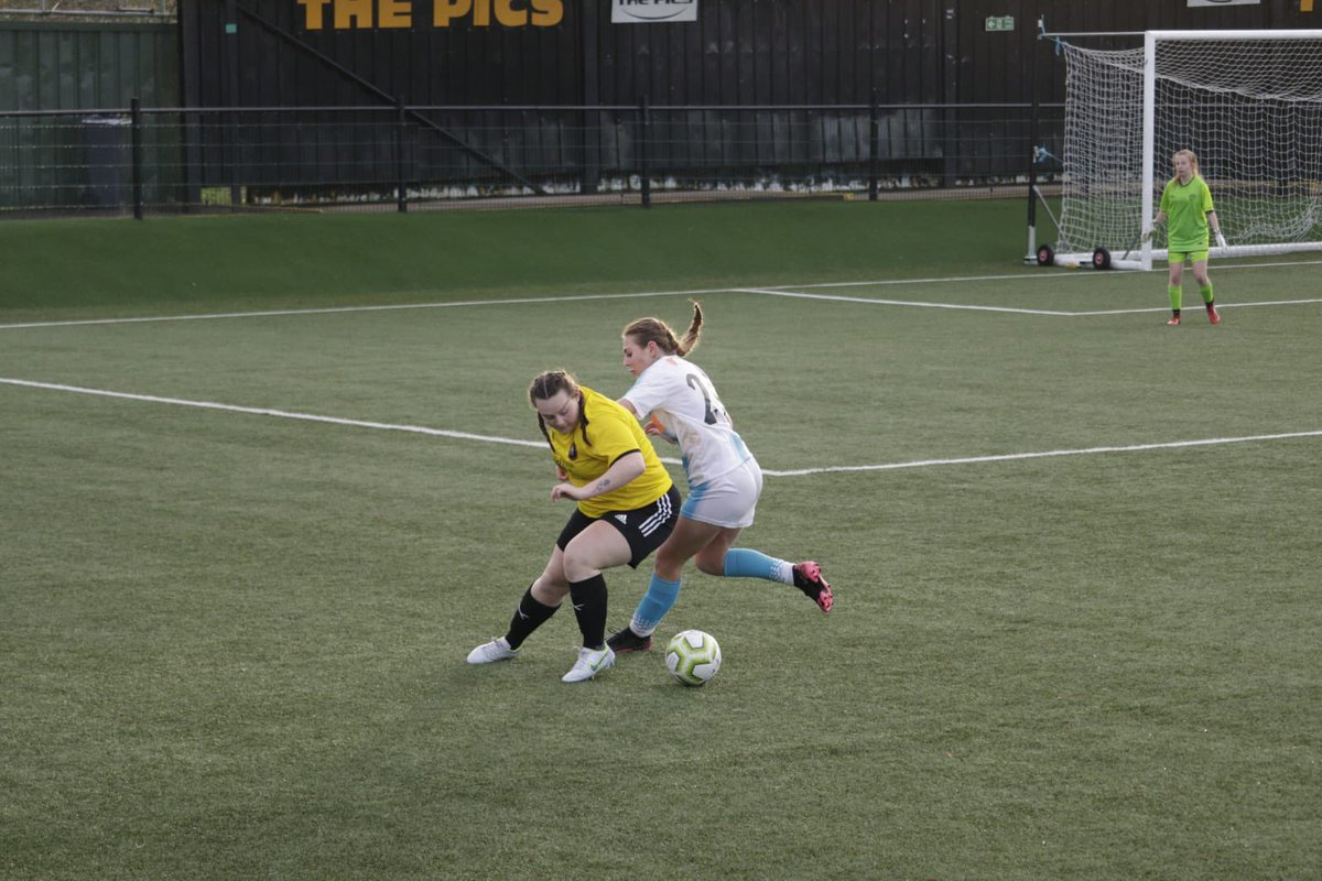 Few photos from Sundays win against Burton Albion #picswomen #rushallolympicwomen all action pics can be found here flickr.com/gp/gordonhewit…