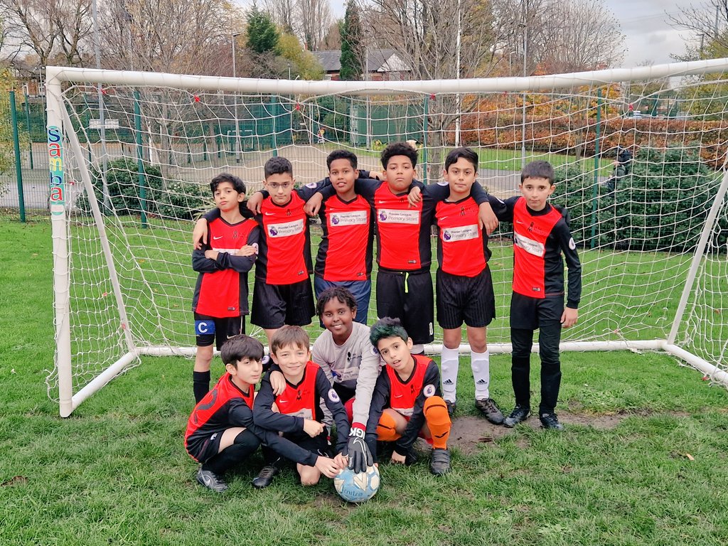 OldMoatPE&Sport tweet media