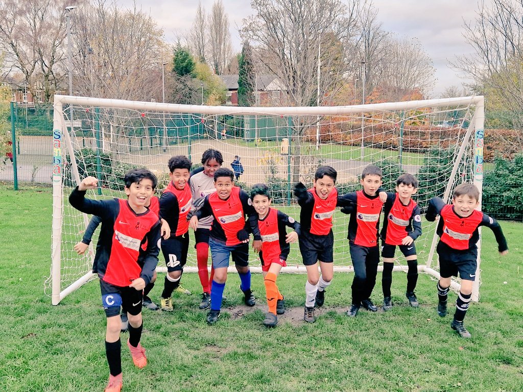 OldMoatPE&Sport tweet media