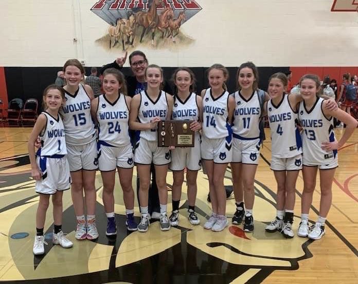 bogey5595's tweet photo. Congratulations to Coach Karen Palm and the 7th grade girls #lzmsn on winning the IESA 7th  Regional over Barrington Station. ⁦@TJakowitsch⁩ ⁦@BcrowleyD95⁩ https://t.co/bEFjAMH7bl