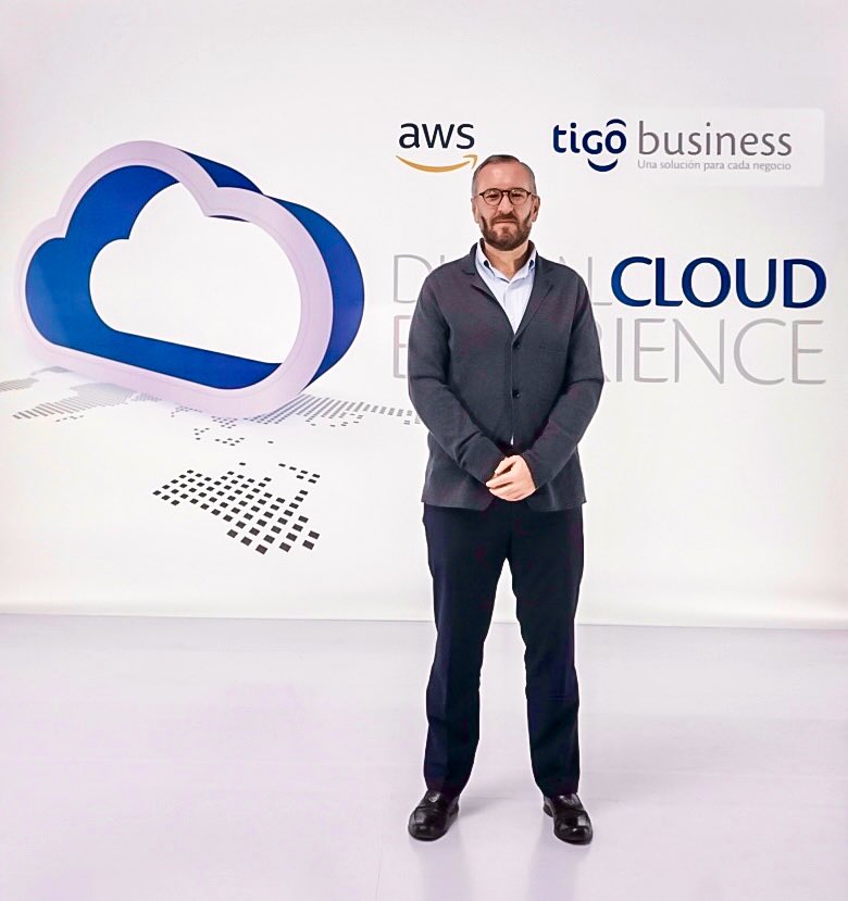 TigoHn's tweet photo. Muchas gracias a Andrés Pachón, AWS Partner Development Manager de @awscloud, por detallarnos la alianza #AWSTigo. Esto traerá muchos beneficios y nuevas soluciones para nuestros clientes de #TigoBusiness. https://t.co/bIBOiAb7UQ