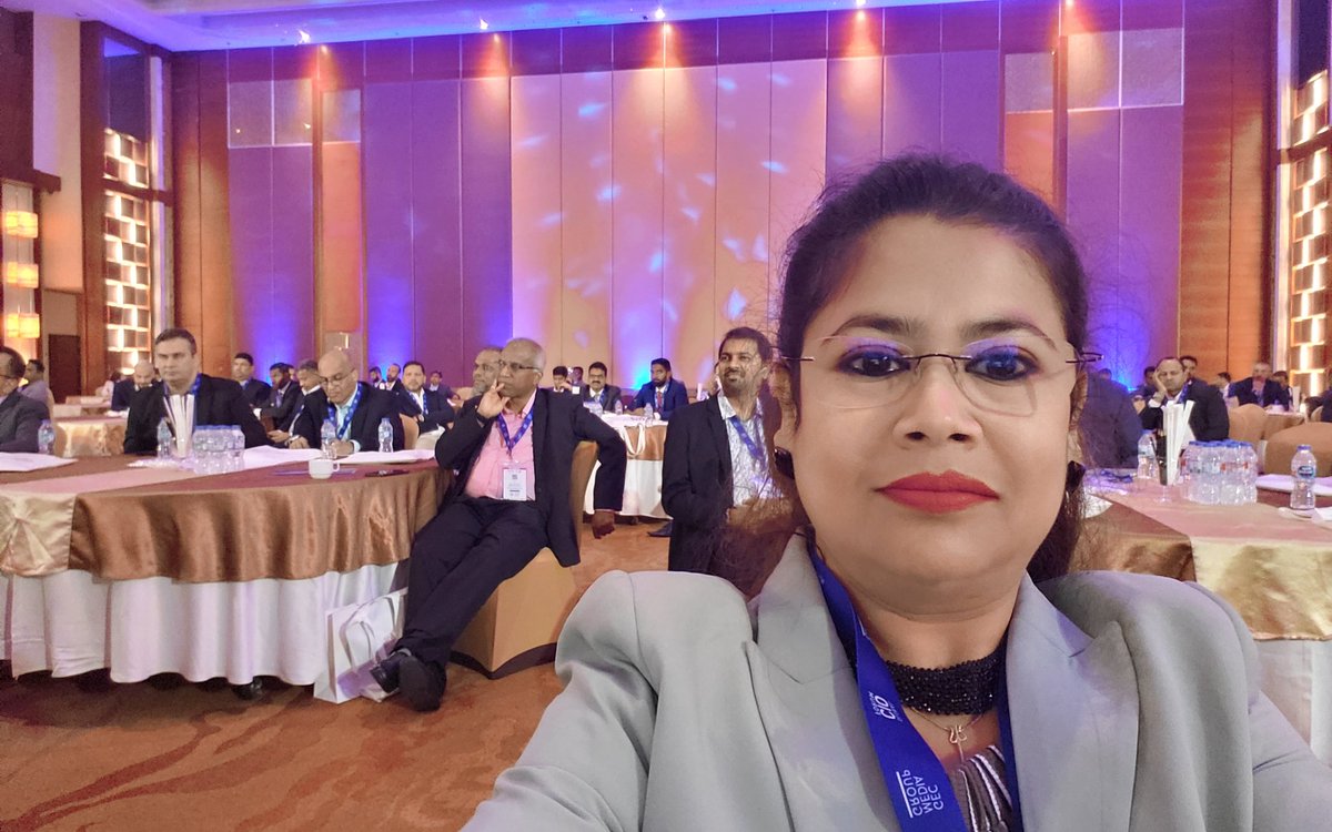 LopaMudraaBasuu's tweet photo. #TheWorldCIO200 Summit @Bangkok. Connecting 200 #Technology #ThoughtLeaders, shaping tomorrow through #DigitalTransformation. Thank you @GceMedia
for creating this platform.
#GrandFinale Welcome Note #LeadX #INDIA 🇮🇳 #CIO #CISO @CIOKlub1 #CTO https://t.co/F1ikcHGPFj