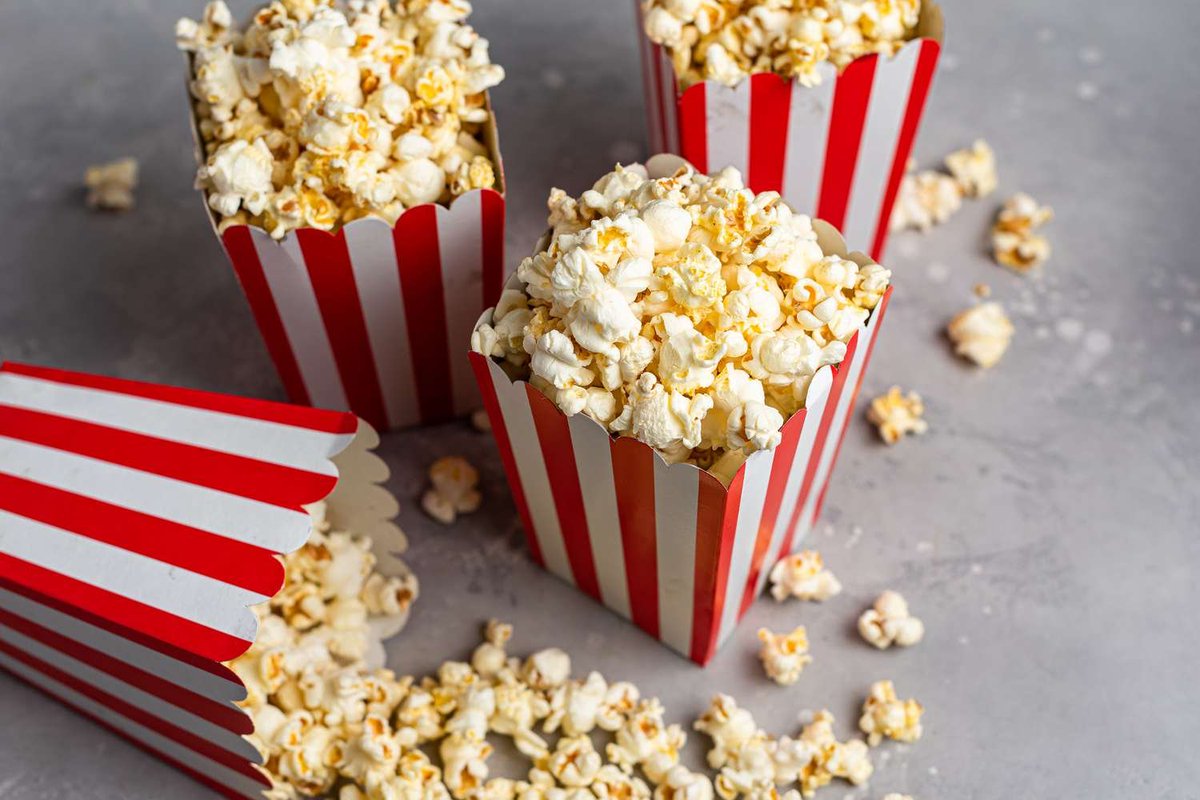 sexualwhiteboy's tweet photo. this popcorn looks so good 🤤🤤🤤 #cockporn https://t.co/vE1MSEeu5r