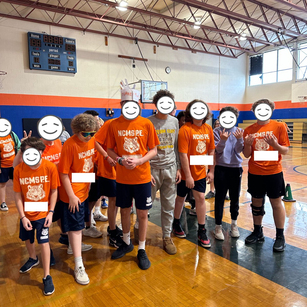 MrsSmith_physED's tweet photo. Our first annual NCMS PE Turkey Trot was a success! #middleschool #physicalactivity #Balance #TurkeyTrot https://t.co/KDY9VnA2ZT