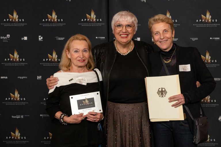 Auszeichnung für das Jazz Studio
APPLAUS Preis 2022 in der Kategorie „Beste Spielstätte“ bit.ly/3UZ3Dq5