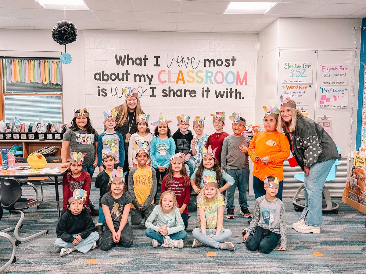 I sure do love these turkeys! 🦃💗