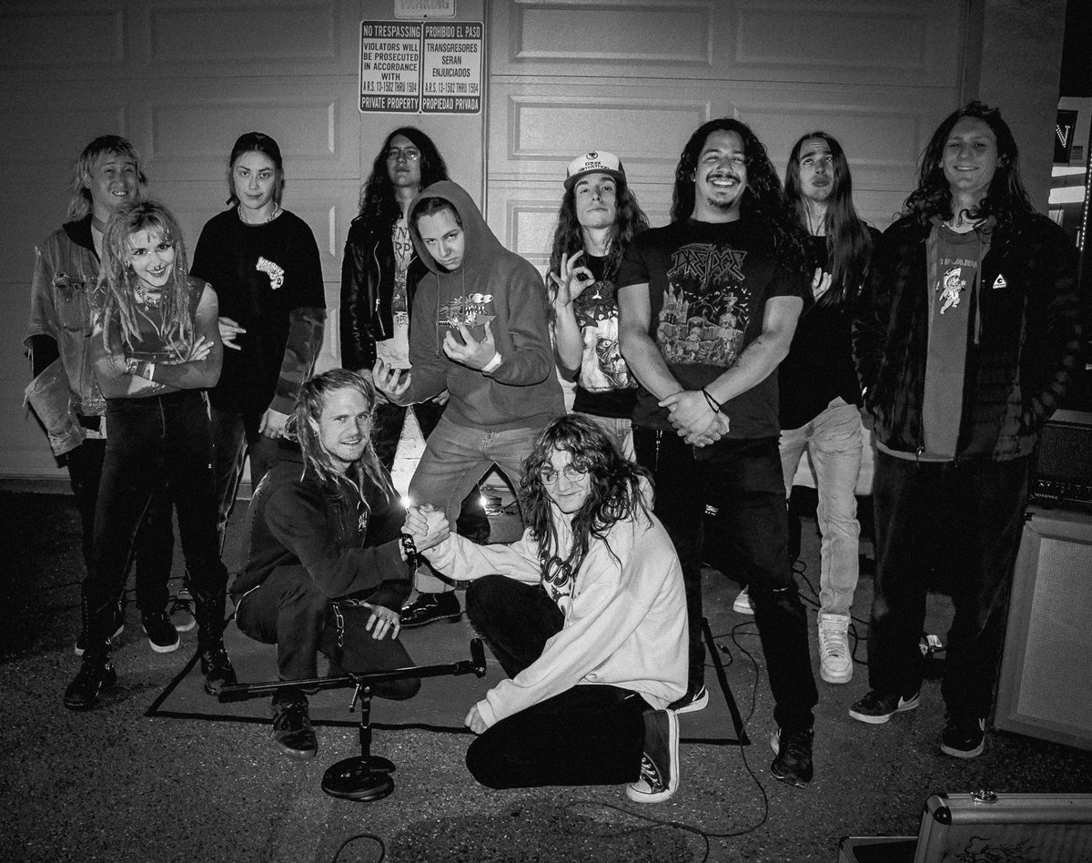 Arizona was awesome! 🦾 
Thank you to all the people who made our first out of town show possible @theearcaneagency &amp; @crowscornertattoo to all the bands <a href="/kenipshunpit/">kenipshun pit</a> @bloodloss_band &amp; @nuclear_remains 
And to our friends who helped us 

Epic pic by forcefedreality