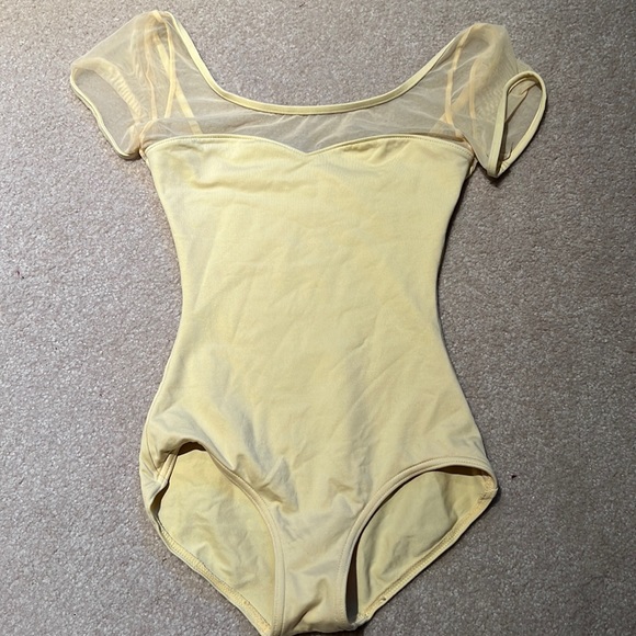 So good I had to share! Check out all the items I'm loving on <a href="/Poshmarkapp/">Poshmark</a> #poshmark #fashion #style #shopmycloset: posh.mk/tIhKWhNgbvb