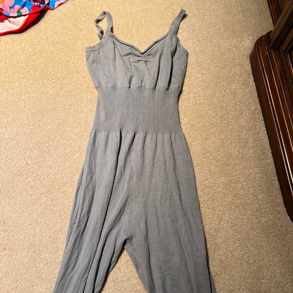 Laura Gregory 🌊🏳️‍🌈🌍🐝🐾 tweet media