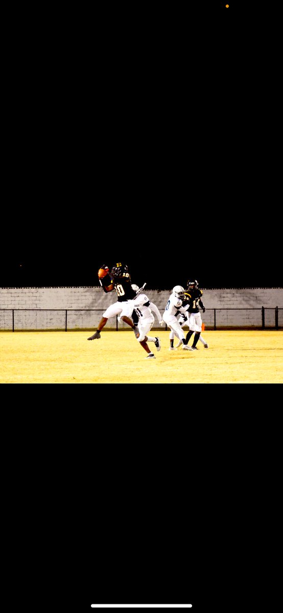 very blessed too be playing for the lower state championship this Friday at 7:30 in Dillon <a href="/coachmcgowens18/">Coach McGowens</a> @Coach_Badon <a href="/Coach_D_Folmar/">Drew Folmar</a>