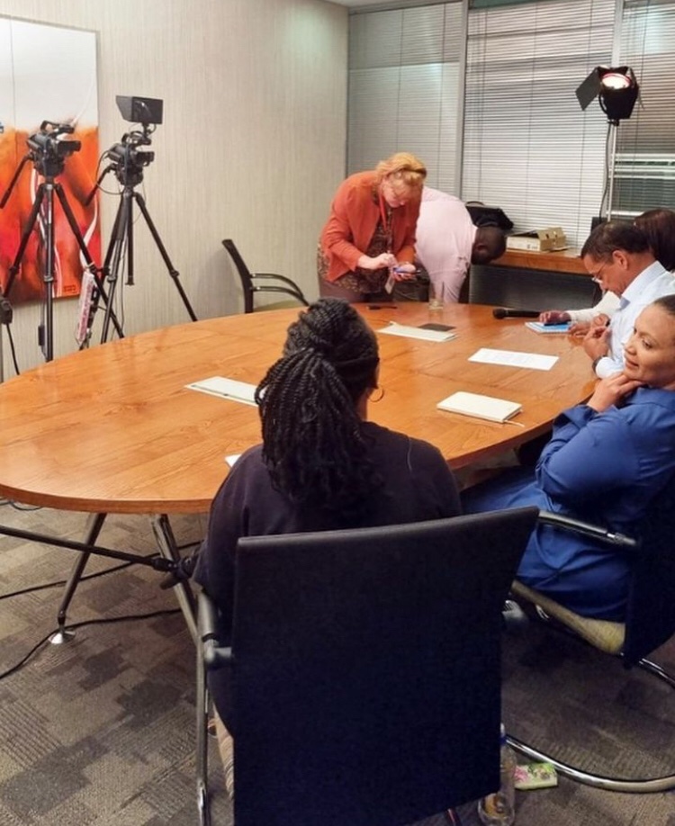 BrandtiesSolut1's tweet photo. Video or photoshoot anyone? Whether you are looking for corporate shoot or a
shoot as part of your content development, let us partner with you. 
Call: 011 065 9273
Email: info@brandties.co.za

#hatch #photoshoot #brandties #happyclients #contentdevelopment https://t.co/1N72nNVIyd