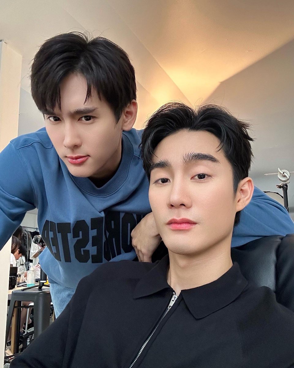 fforcejs's tweet image. เจอกันยาว ๆ ปีหน้าสามเรื่องอย่าพึ่งเบื่อกันนะ 🥹 #GMMTV2023