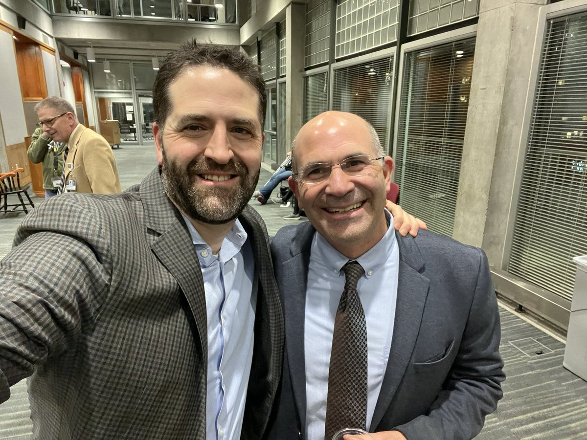drymtn's tweet photo. Thrilled to attend the presentation of the Gerlinger Chair for Surgical Research to Dr. Jonathan Brody @Jon_BrodyPhD. Dr. Brody has been transformative in our @OHSUsurgery research program &amp; mentorship. I’m lucky to be your friend &amp; mentee…you are the best! Congratulations, JB! https://t.co/1fQKb95Dx4