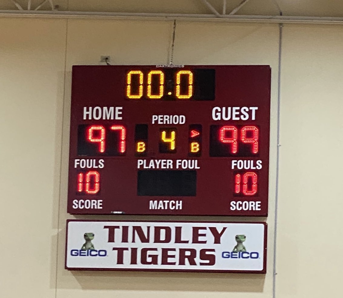 Truth19111's tweet photo. 21st Off to a solid start….
Ashton Williamson- 30 pts,10 assists,6 rbs, and 4 stls
Quinton Floyd- 22 pts,11 rbs, and 3 stls 
Lemetrius Williams- 14 pts,12 rbs, 8 steals,2 blks 
Demetrius Moss- 14 pts, 10 rbs, and 4 assist
Terrance Hayes- 12 pts and 2 stls 
99-97 win over Tindley https://t.co/3KOyXFnfCr