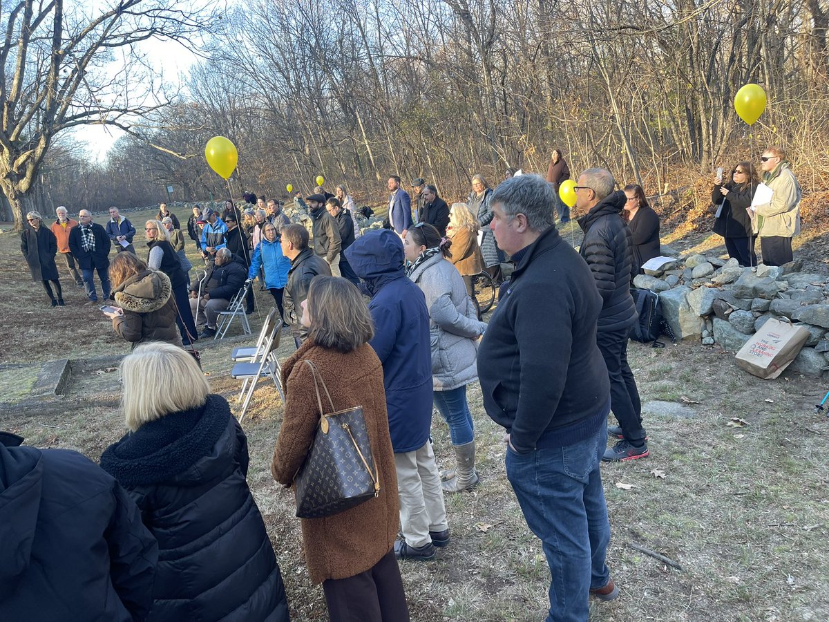 At the MetFern Cemetery with <a href="/MLSudders/">Marylou Sudders</a>, <a href="/seangarballeyMA/">Sean Garballey</a>, <a href="/senatorbarrett/">Senator Mike Barrett</a> and @lalexgreen - leaders and lawmakers that are #DisabilityRights champions. Celebrating the groundbreaking law, a Commission to study the history of MA institutions. <a href="/TheArcofMass/">The Arc of Massachusetts</a>