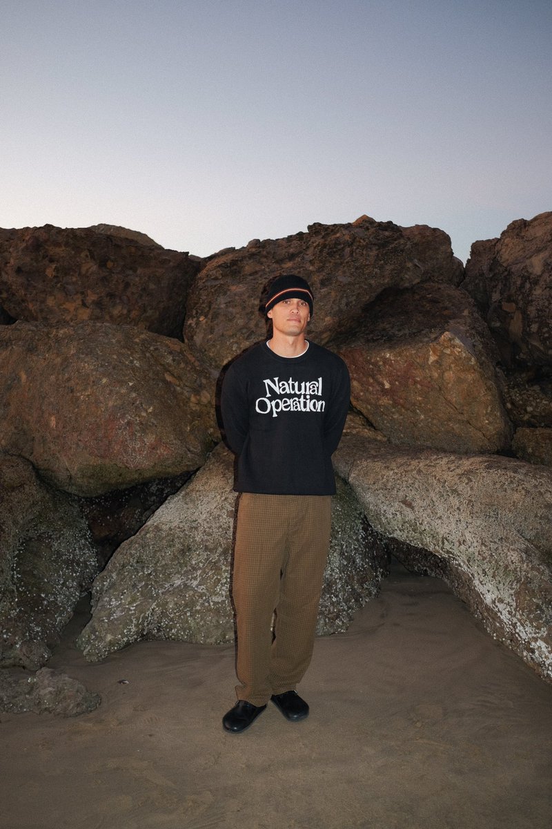 internetshilo's tweet photo. Logo Knit Sweaters drop Friday @ 6pm (PST) 🤝🤝🤝 https://t.co/3LZb6osqFZ
