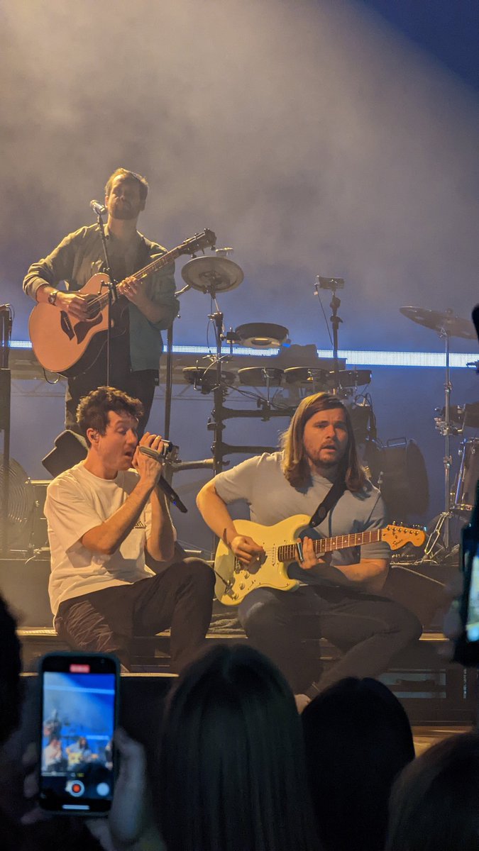 KatKajda's tweet photo. Seeing @bastille live is not off my bucket list 'cause after such an amazing experience now I need to go to yet another gig 🔥🔥🔥 Hope to see @bastilledan once again soon 😍

#bastille #bastilleband #bastillegig #GMTFtour https://t.co/8oW8BaVJIf