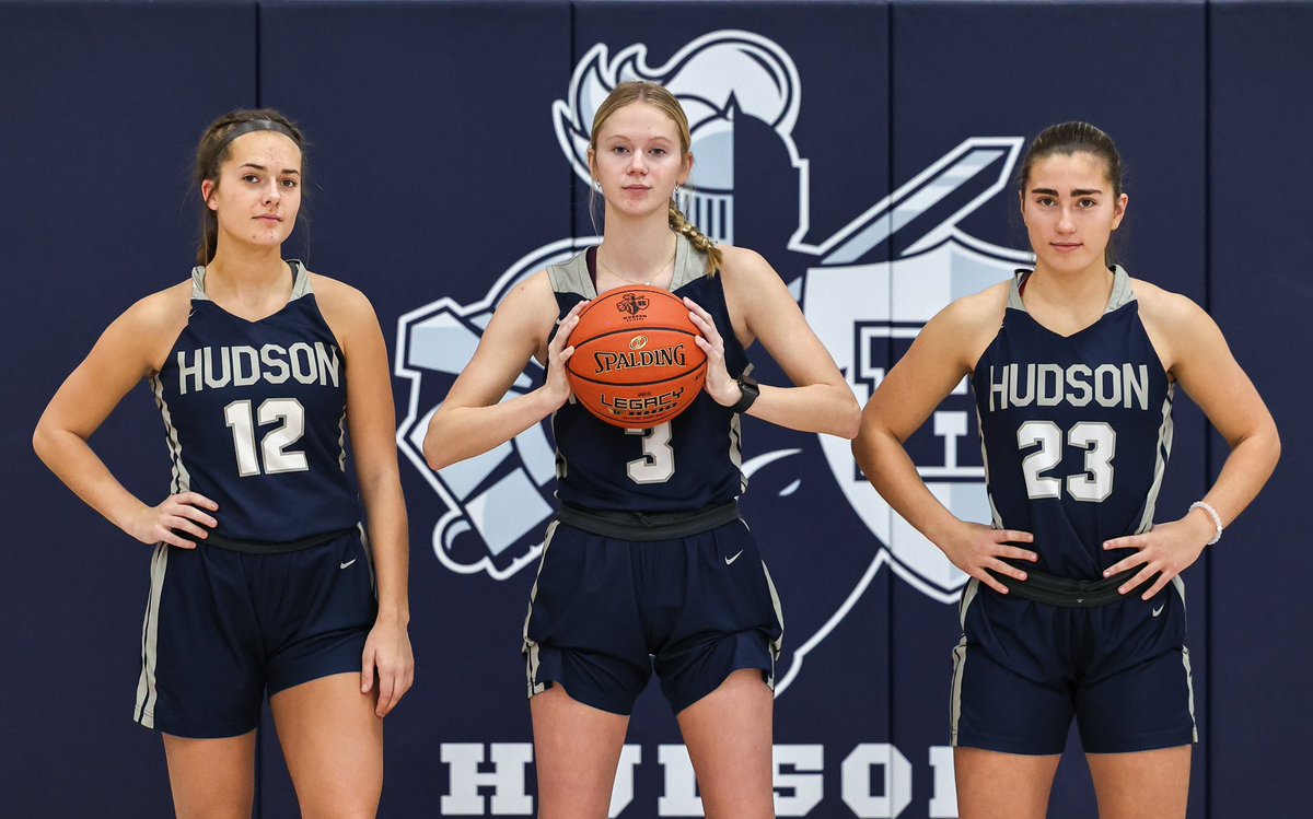 imagesbyLIA's tweet image. Hudson Girls Basketball is locked and loaded. 

Download photos of the Varsity photo shoot by going to:

legacyinaction.smugmug.com/Hudson-Raiders…

#RaiderPride
#LegacyInAction