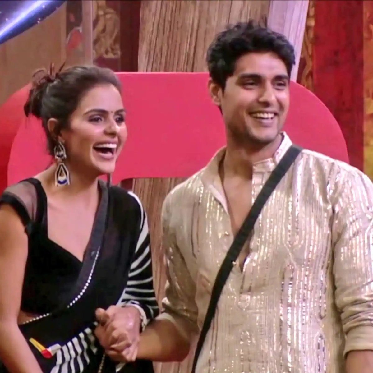 ManishK63548310's tweet photo. Which team do you support in #BiggBoss16?

RT #ShivRit                                         
Like #PriyAnkit 
#PriyankaChaharChoudhary #AnkitGupta𓃵  #SajidKhan  #ShivThakare𓃵 #TeJran  #AbduRozik𓃵 https://t.co/WoaB1TaRZO