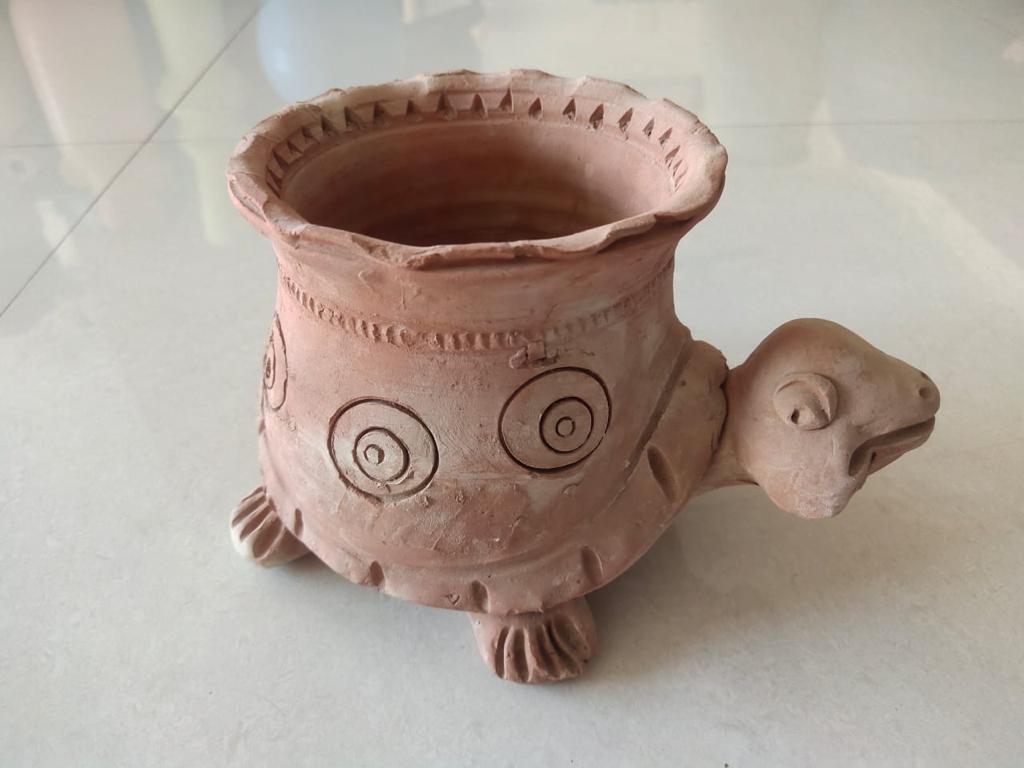 #pottery #terracotta #terracottapots #terracottaplanters #potteryart #skyvibesstudios #potterystudio