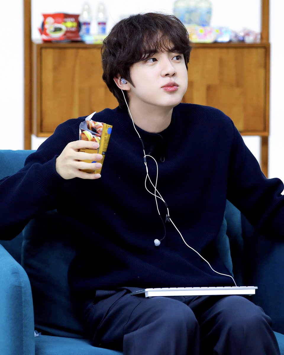 seokjinfile's tweet photo. https://t.co/Ywr1SqwfiQ