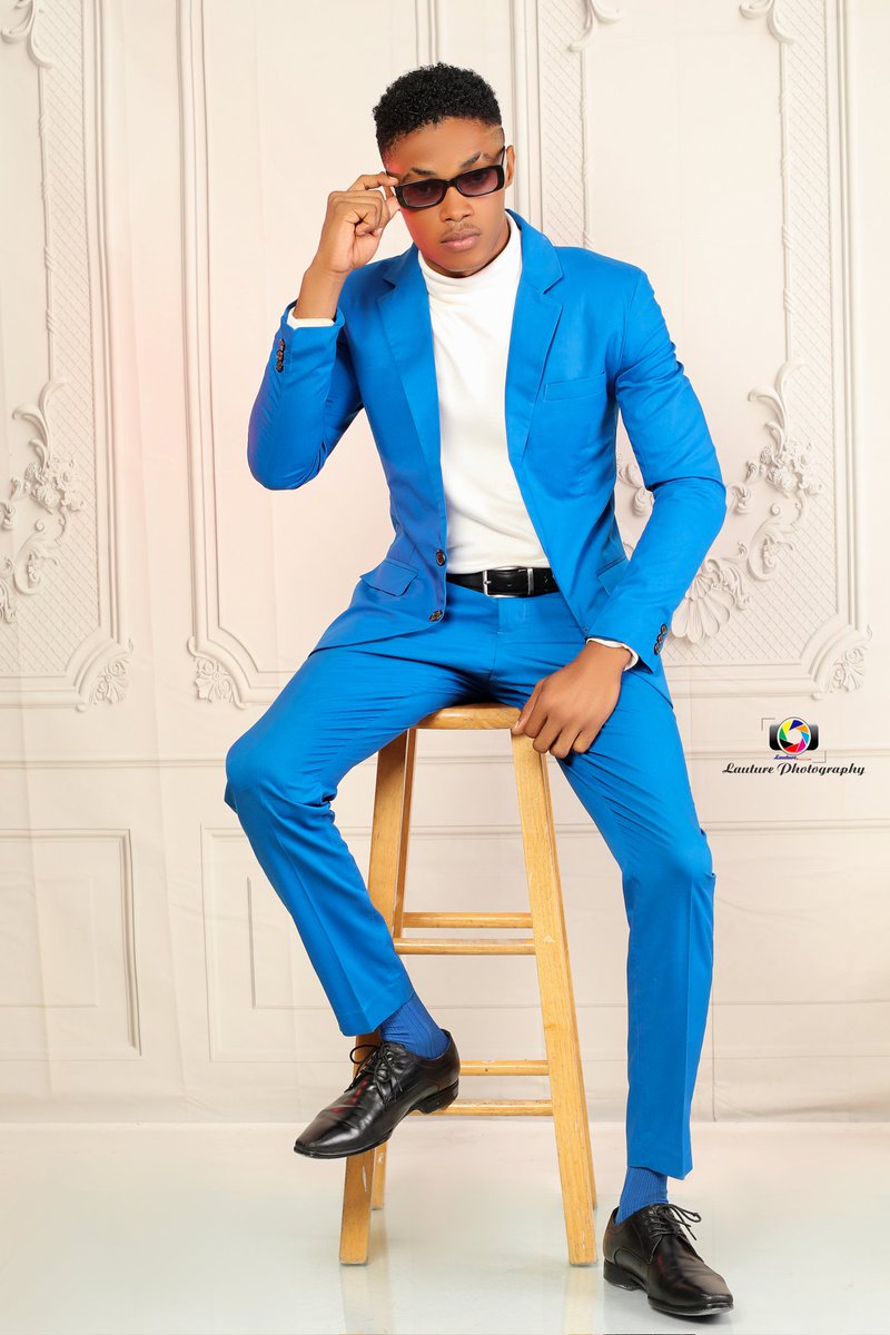 PIERRELOUISADJA's tweet image. LA CLASSE