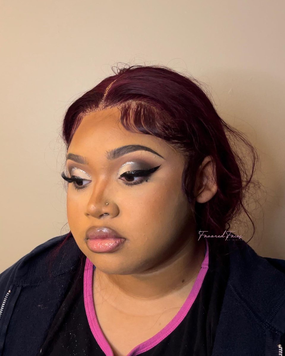 favoredfacess's tweet photo. Reaaaal purtyyyy 😍😍
beat: Full Face Glam

📍Austell, appointments available! 
 https://t.co/d6haJxb7VL https://t.co/VqnGCNqk1l