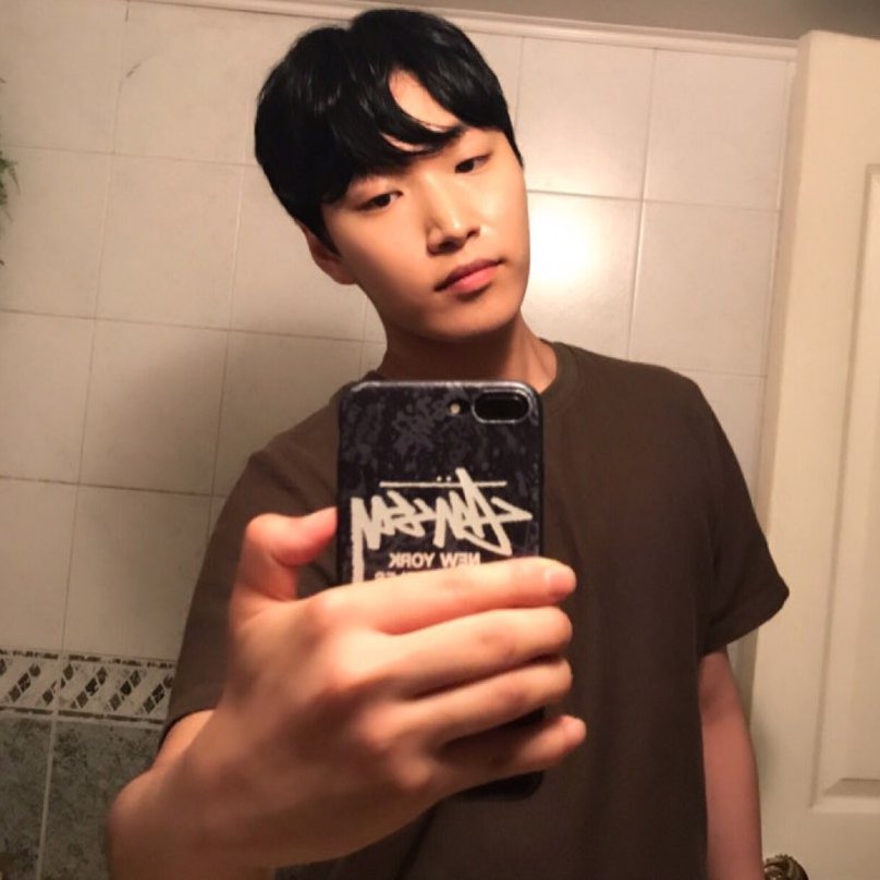 nugukgroups's tweet photo. :¨·.·¨: 
 `·..♡⃗  jin from j2kc ˎˊ˗
@J2KC_
 #j2kc #jin #제이투케이씨 #진 #nugubgs https://t.co/GX51stu0Eu