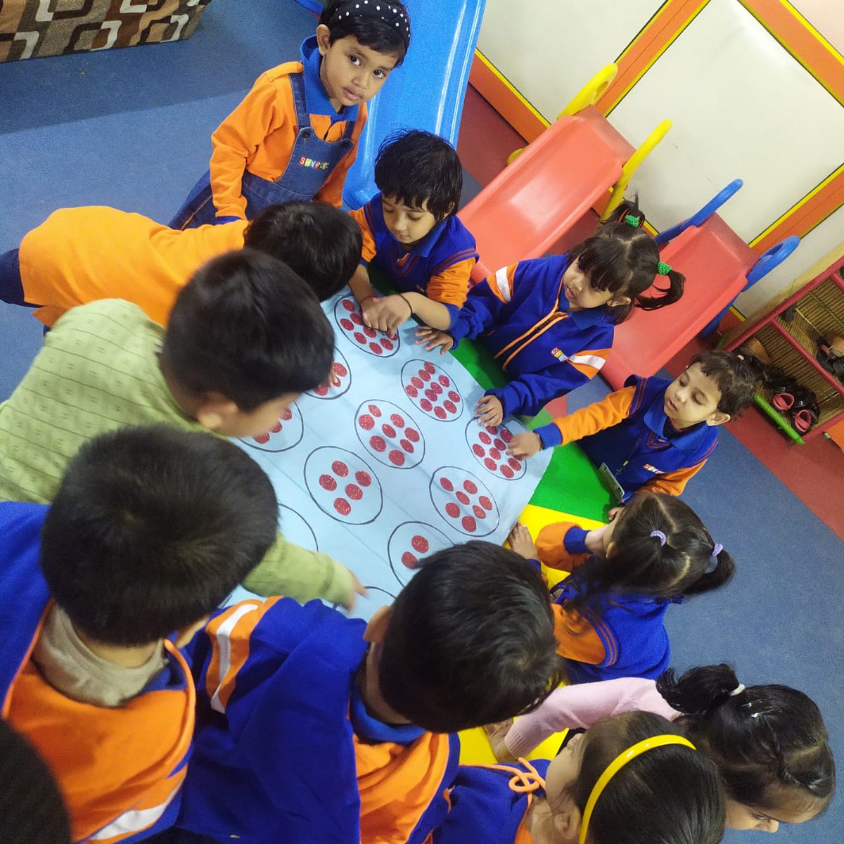 sanfort_n's tweet photo. Few Glimpses While Learning through Fun based Activities.
#learningthroughactivities
#sanfortgroupofschools
#bestpreschoolinindirapuram
#bestdaycare https://t.co/ZrdgJ18iTt