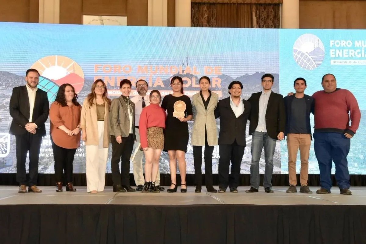 Omargutierrezg_'s tweet photo. Lo hicimos! Primera edición del #GreenHackathon
Retamos a más de 45 Ciudadanos entre estudiantes, profesionistas, profesores y Creativos; ¿la misión? Encontrar soluciones innovadoras a los 6 retos que el Clúster de Energía Sonora derivó de una sesión de empatía con sus miembros. https://t.co/j3fqh1Min6