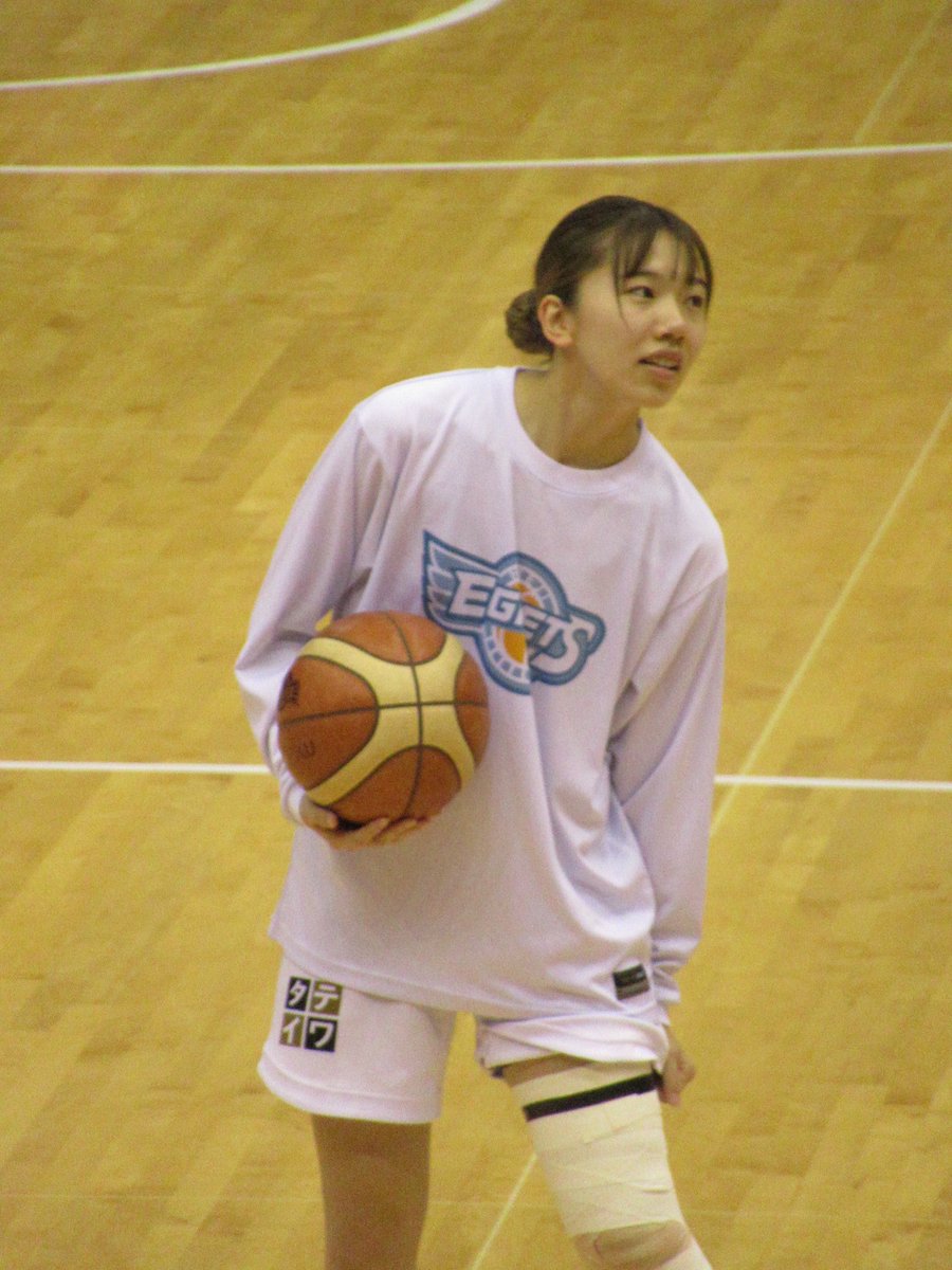 wleagbest's tweet photo. 姫路イー��レッツ、爽やかなチーム。なかでも山本美空選手はムードメーカーな気がします。 https://t.co/iiZAnKgt94