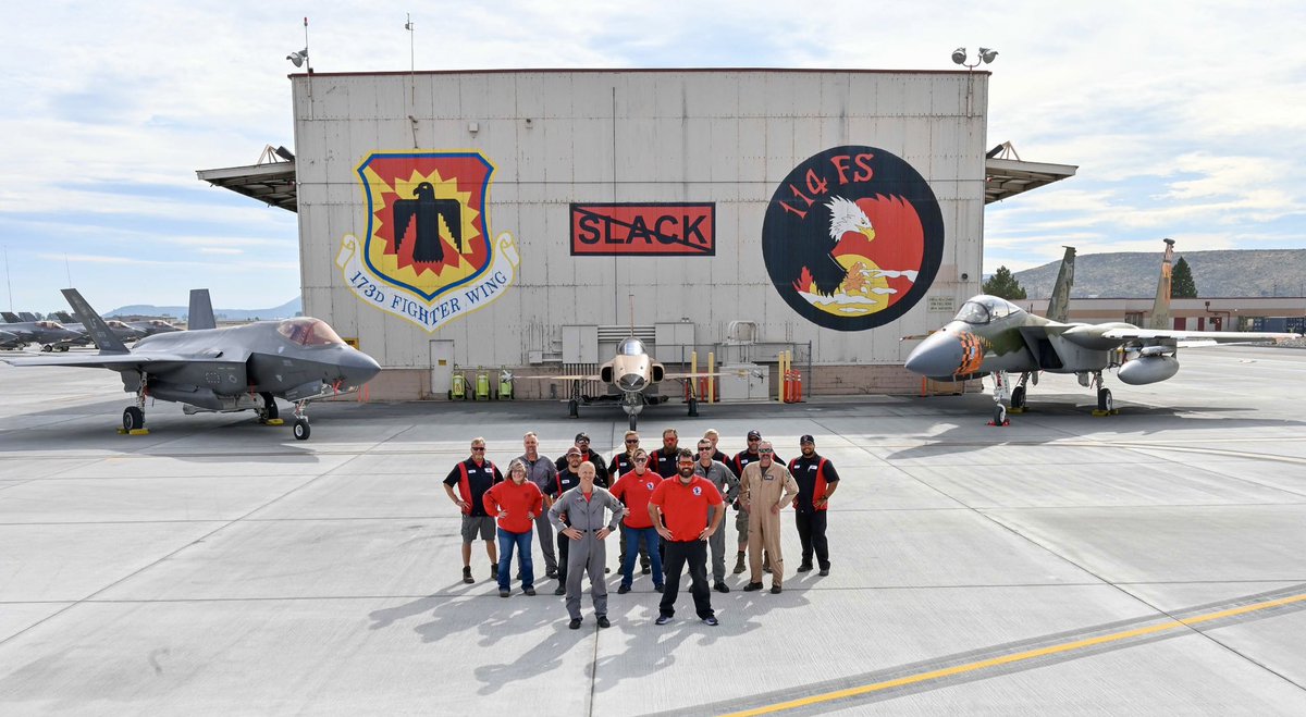 Some of the Klamath Falls’ Tactical Air Team with the F-35, F-15 and F-5 Advanced Tiger!
Tactical Air Support provided over 100 hrs of adversary support to the 56FW F-35s at Kingsley Field during their recent deployment to Oregon. 
Photo credit: Air National Guard Public Affairs.