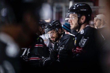HMC_Consulting's tweet photo. Amazing production days with the fabulous Team of Hannover Scorpions presented by Nordpack GmbH.

As always - outstanding work by the amazing team of Lea Hornbacher, Malte Christians Photographer &amp; Juliane Barth - thank you guys! 💪

#TeamworkMakesTheDreamWork https://t.co/nNeKlyZwYm