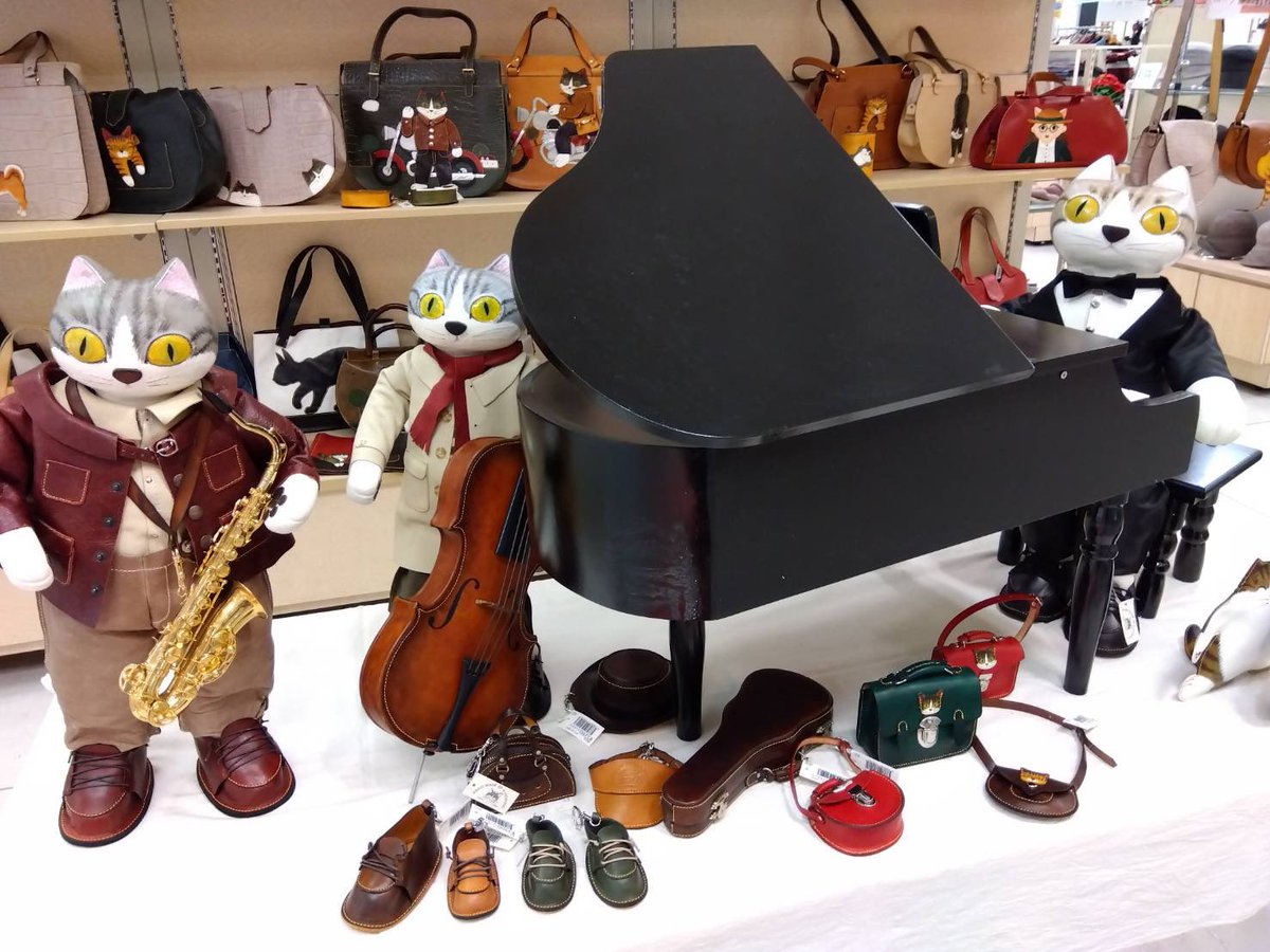 AatelierCATS's tweet photo. 11/23〜11/29 まるひろ上尾店2F.「レザーグッズ展」&amp;ネコボーイズトリオ公演 https://t.co/KnGYgA2wqy