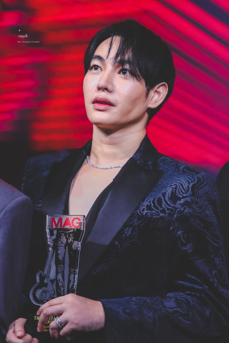 xxppck's tweet photo. ปีหน้าถ้วยทองต้องเข้าแล้วนะ ^^"
#เป๊กผลิตโชค
#theguitarmagawards2022
#TGMA2022xPeckPalit
#xxppck_photo https://t.co/u0Rn8mHFLp