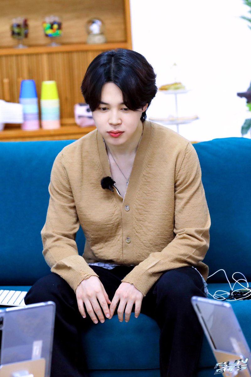 BTSpics_updates's tweet photo. [Behind Cut] (4)
Run BTS! 2022 Special Episode ‘RUN BTS TV’ On-air Part 1

Park Jimin (Jimin)
Kim Taehyung (V)

#RunBTSTVOnAir #BTS #JIMIN #V #jiminie #taehyungie #tae #taehyung #박지민 #지민 #김태형 #태형 #뷔 #방탄소년단 https://t.co/I0YDEzzHOQ