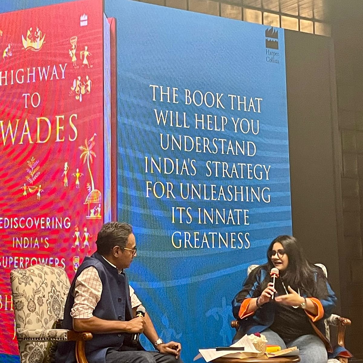 noshtradamus's tweet photo. #HighwayToSwades the #book, connects India's past to its present, highlights the #superpowers we all have as #Indians, and celebrates our #oneness, unlike any other. It is a #MustRead that adds fascinating new dimensions to #IncredibleIndia!
Available at: https://t.co/LZeOCJAimo https://t.co/rBAIbJDo8M
