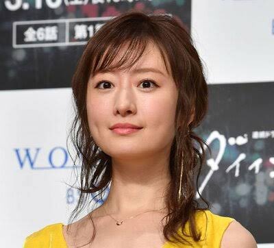 Genghis_Kha_n's tweet photo. 顔周りの毛の出し方三者三様
キュートは前髪から
フェミニンは耳前
ロマンスは後毛
この見分け方に気付いた先生すごいわ、、、
グレースは毛出さなくて良いな https://t.co/lVTouFRoGK