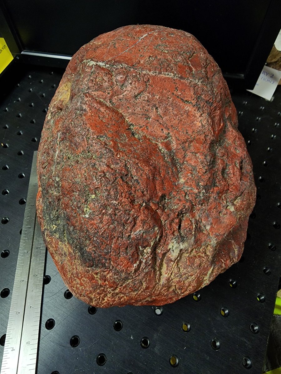 Found this 18# rock. Is it chert? Jasper? Other? Thx!