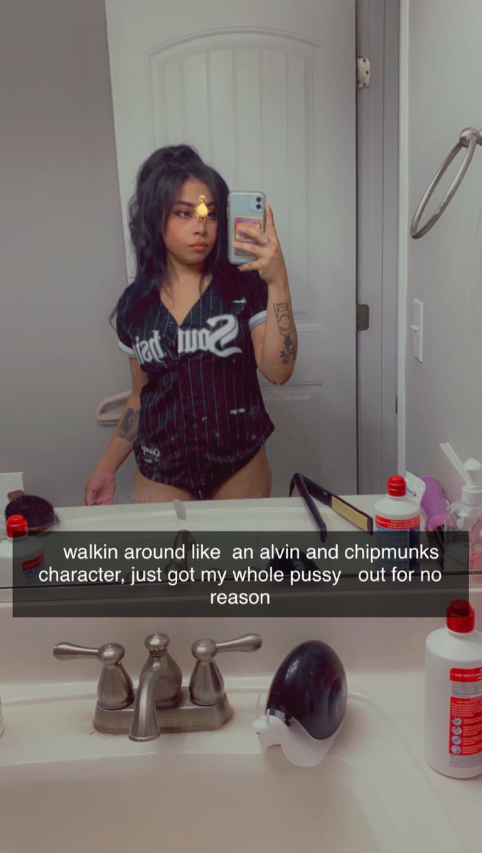 vaugememe's tweet photo. walkin around like  an alvin and chipmunks character, just got my whole pussy   out for no reason https://t.co/T7ib4XE7k1