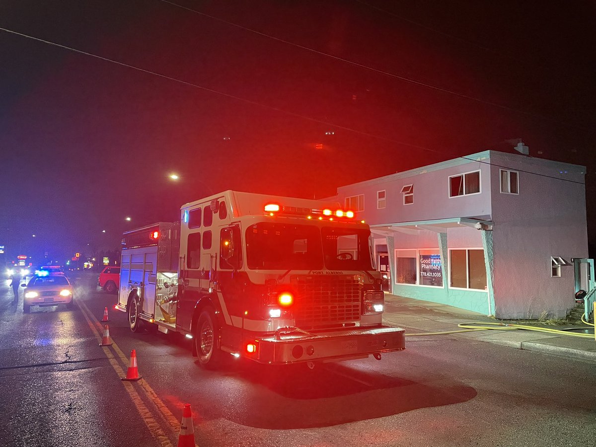 portalbernifire's tweet image. PAFD has knockdown of a structure fire in the 4000 block of Redford Street. @BeaverCreekVFD , @ccvfd5920  &amp;amp; @slvfd_ca arriving on scene. #portalberni #structurefire #AutomaticAid