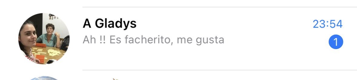 Laritaber's tweet photo. Subí una foto con un chico el fin de semana y esta es la reacción de mi abuela https://t.co/EslO43g21V
