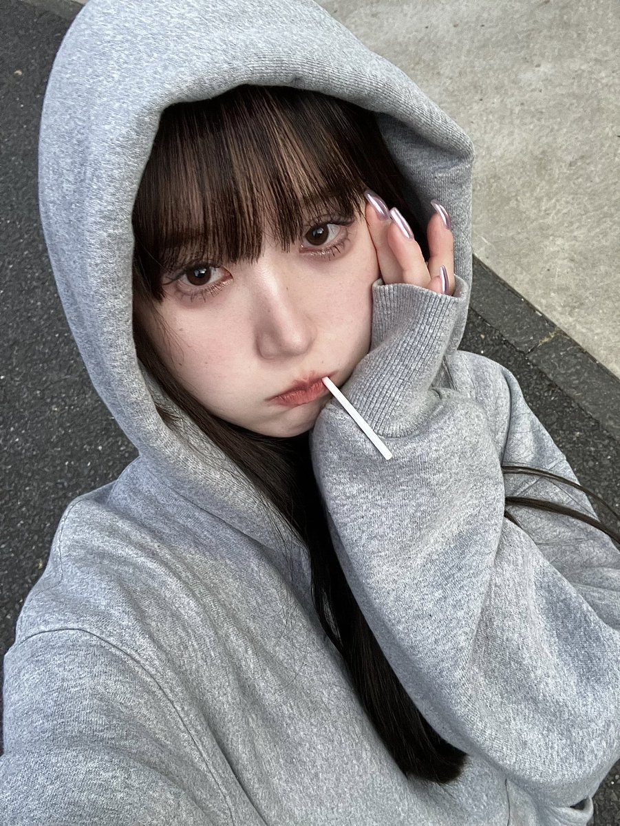 gvt_xe's tweet photo. 朝帰りiPhoneカメラの顔 https://t.co/7SrzIiX54p