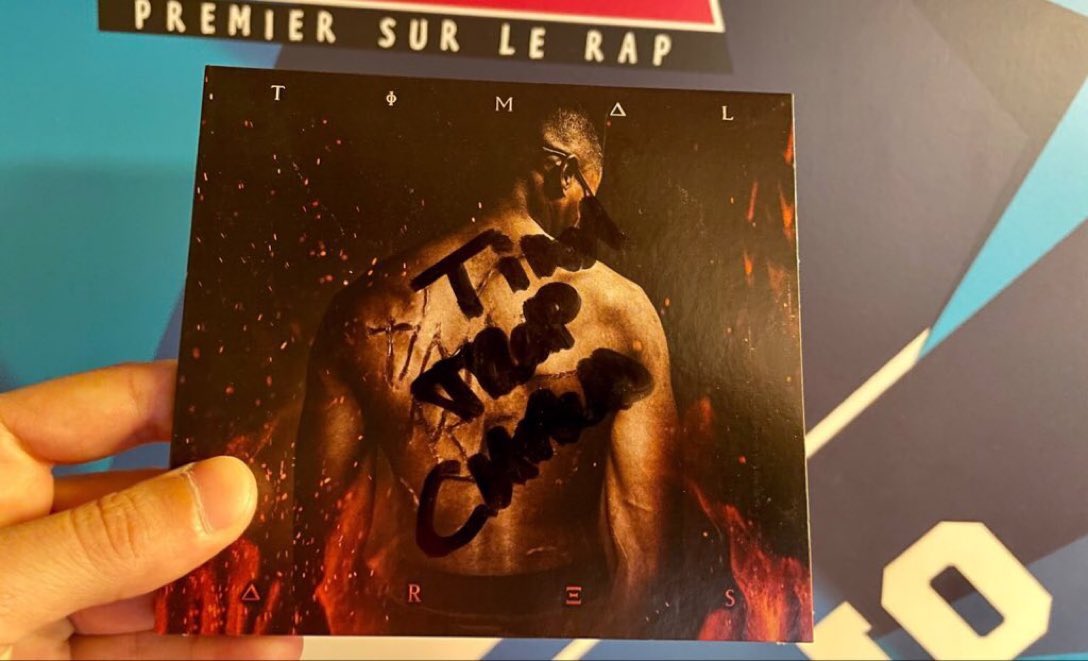 mehdiradio's tweet image. 🎁#concours 

RT/FOLLOW et tweet avec le #skyrockdedicace pour gagner le 💿 dédicacé de @timaltropchaud 

🍀TAS 16h 

1 gagnant(e) 🔥
bonne chance à tous 💪🏼