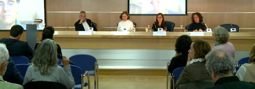 PorOtraPAC's tweet photo. Y, entre el público, @MariapiaSnchez2 de @FEDEHESA_ (entidad de #PorOtraPAC) recuerda que la #dehesa se está muriendo y que requiere una ayuda decidida de la #PAC, insuficiente hasta ahora.
En el #DebatePAC de la @ComisionEuropea https://t.co/bPnYtaUCkb