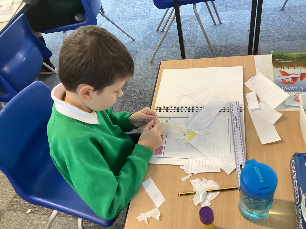 MeadowsideElder's tweet photo. Great concentration in @MeadowsideElder as we practise our DT sewing skills ready to make our Christmas tree decorations #MeadowsideDT https://t.co/lCopPVeQ1Y