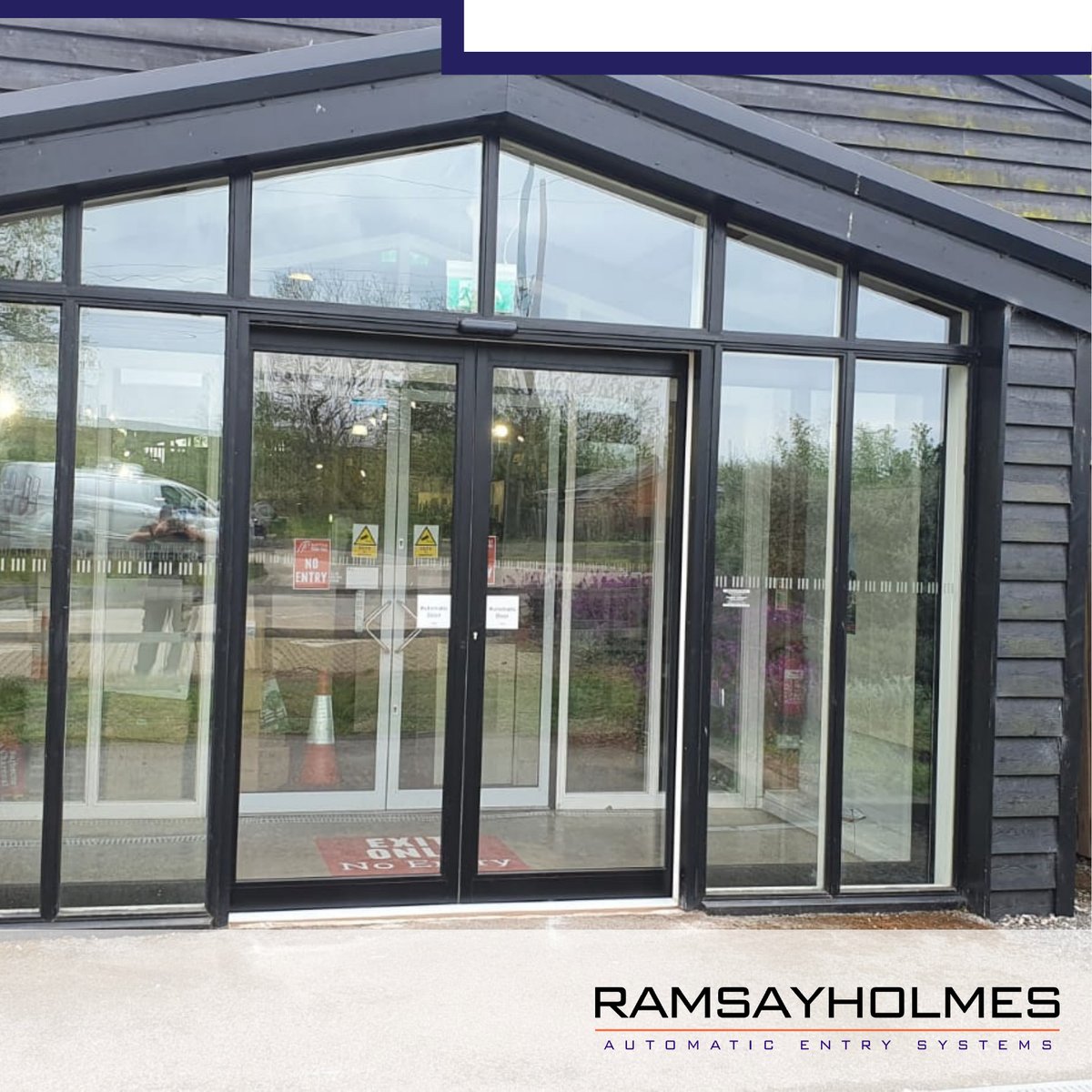 ramsayholmes's tweet photo. How Good Do These Look❓👀

Industrial Sectional Doors have window sections that are all the exact same height and are produced without vertical rails.

☎️ 01206 591024
📩 hello@ramsayholmes.co.uk

#automaticdoors #slidingdoors #manualdoors  #norfolk #cambridge #getaquote #uk https://t.co/EPPOggnbrn
