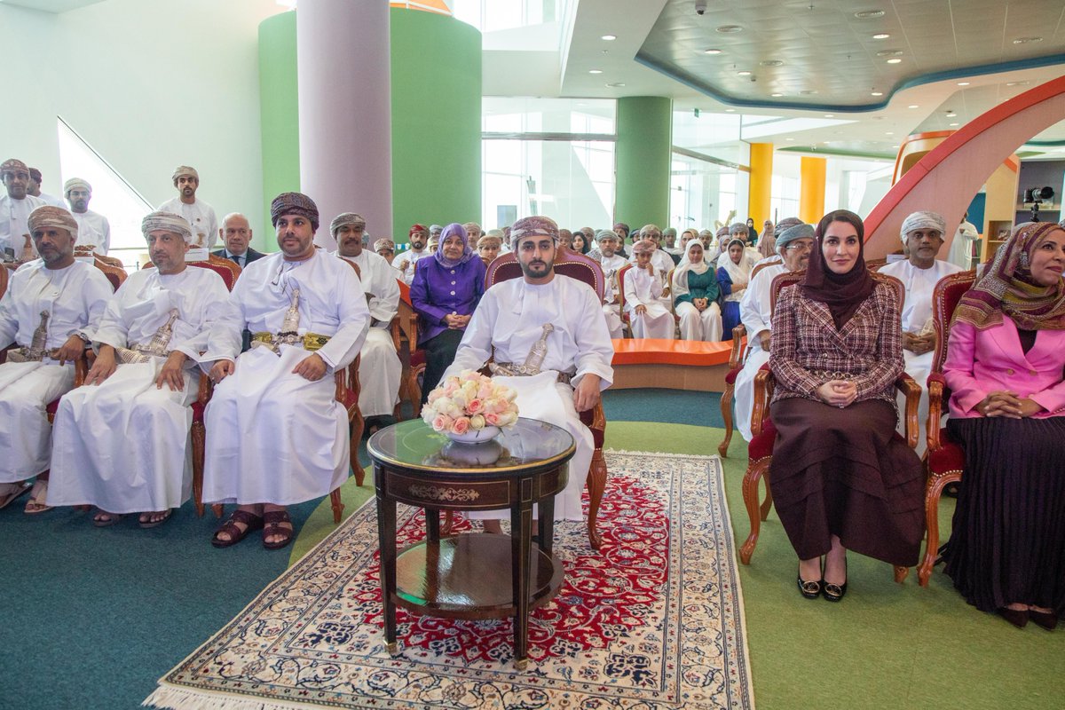 bp_Oman's tweet photo. احتفلنا صباح اليوم بختام برنامج "معرفة" تحت رعاية صاحبُ السُّمو السّيد ذي يزن بن هيثم آل سعيد وزير الثقافة والرياضة والشباب، حيث استفاد أكثر من 5,000 طفل منذ اطلاق البرنامج في عام 2018 من خلال العديد من الأنشطة والفعاليات التعليمية التي تهدف إلى تعزيز قدرات ومهارات الأطفال https://t.co/IIxJ0mcGLZ